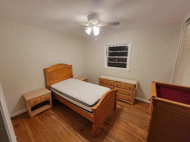 Photo - 100 Archer Rd