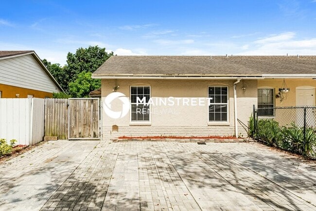 Building Photo - 3 Bedroom Pet-Friendly Home in Greenacres, FL with Main Street Renewal
