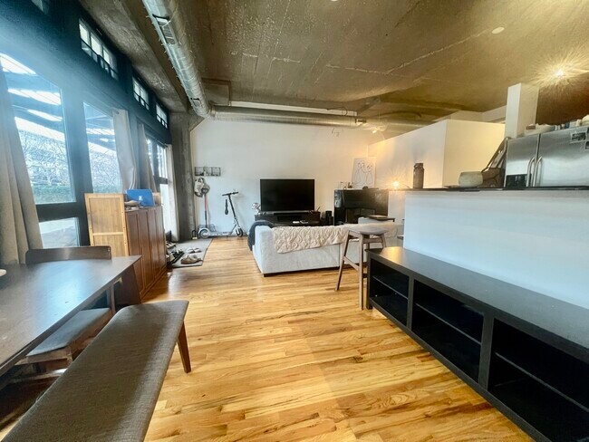 Photo - 1151 W 15th St Unit 137
