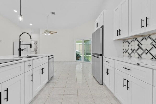 Photo - 48 Bentwater Cir