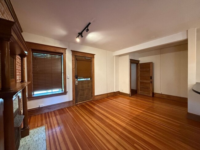 Photo - 1210 E Colfax Ave