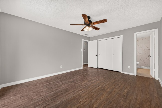 10814 Parkland Woods Dr