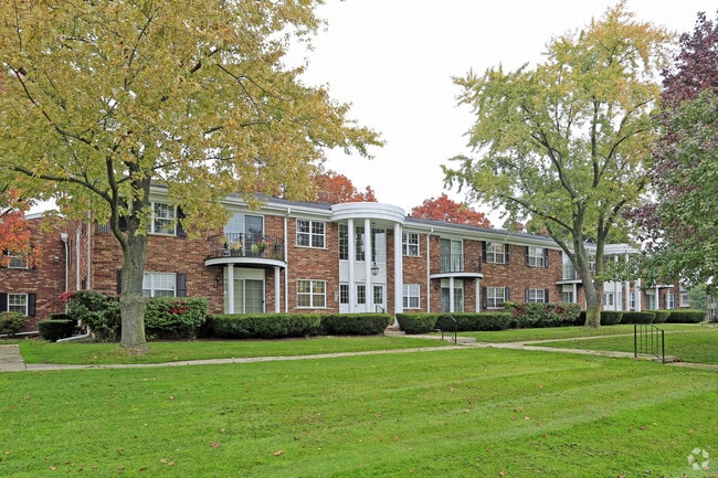 Buckingham Square