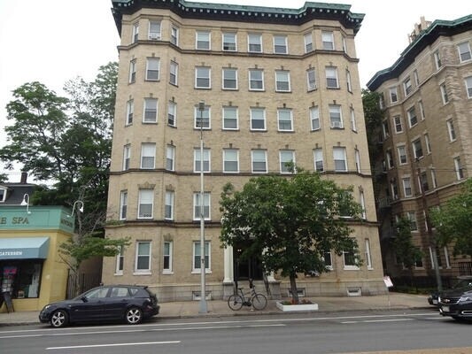 Photo - 1654 Massachusetts Ave