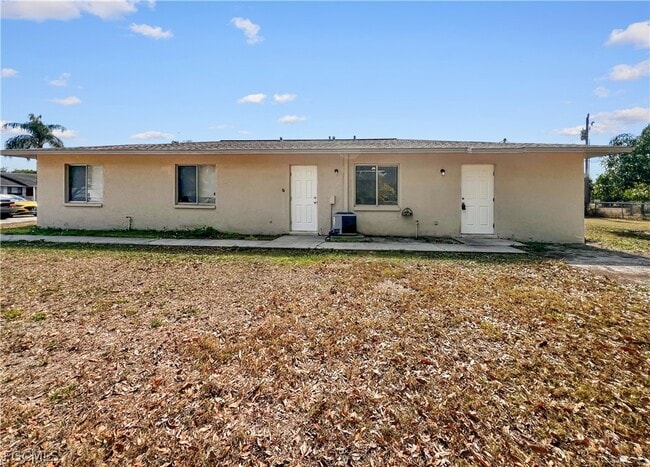 Photo - 2239 Iris Way