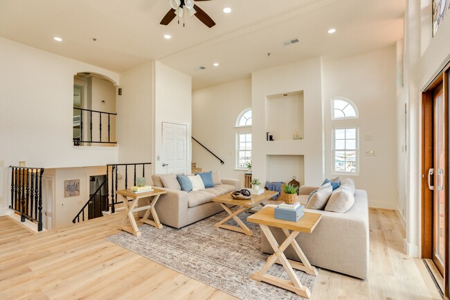Photo - 411 Sailfish Unit 101