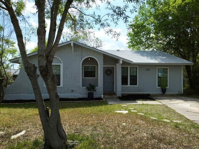 Photo - 518 Riverdale Dr
