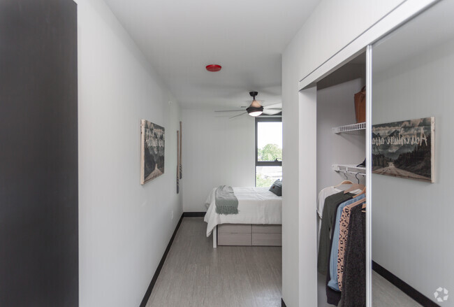 4BR, 3BA - 1233 SF - Hub on Campus West Lafayette Apartments