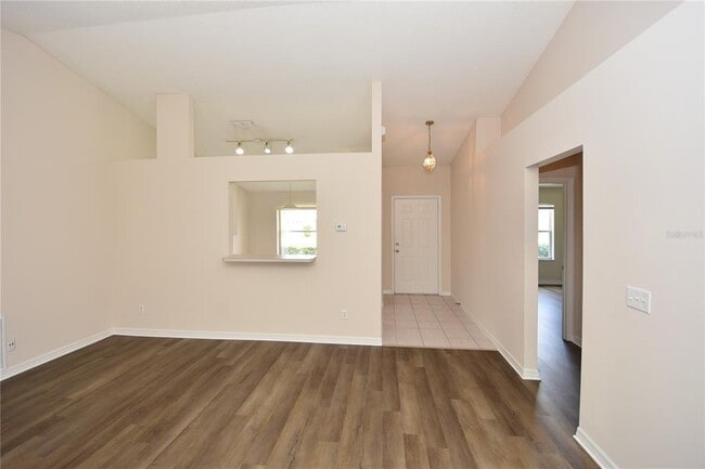 Photo - 19 Burning Ember Ln