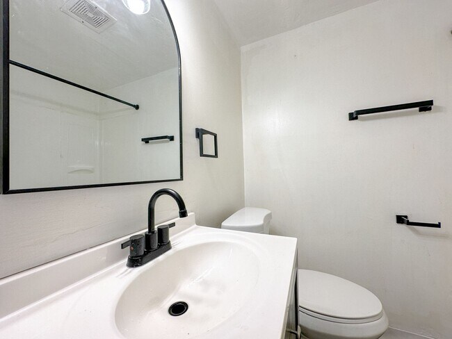 Photo - 1943 Preston Ave Unit 1943