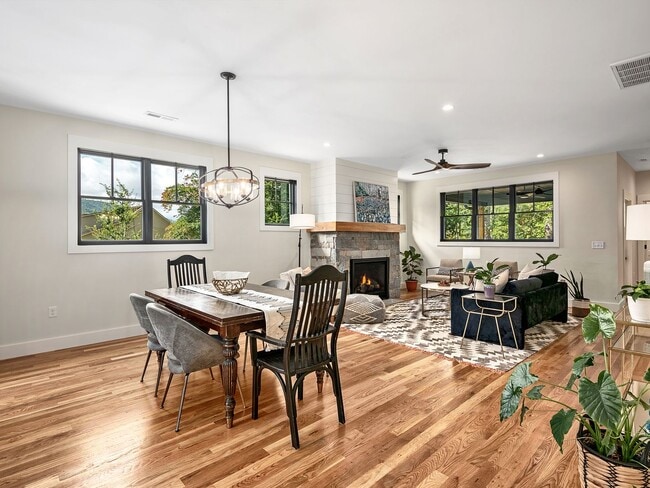 Photo - 17 Ashe Park Cir