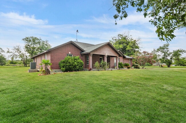 Photo - 135 Co Rd 4519