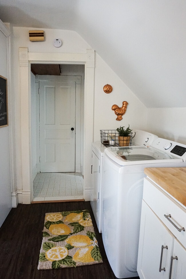 Photo - 712 45th St Unit Upper  B