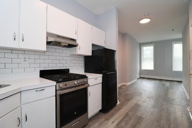Photo - 108 Adams St Unidad 4 Rental