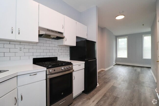 Building Photo - 108 Adams St Unit 4 Rental