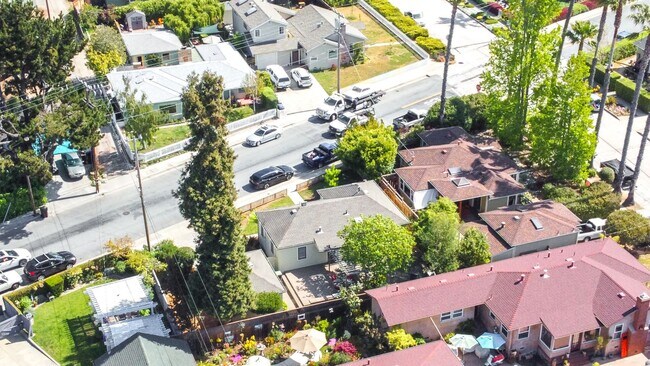 Photo - Monthly 30+ Vacation Rental in the Heart ...