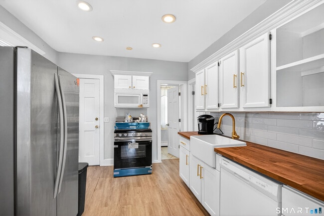 Photo - 380 Gurdon St Unit 1