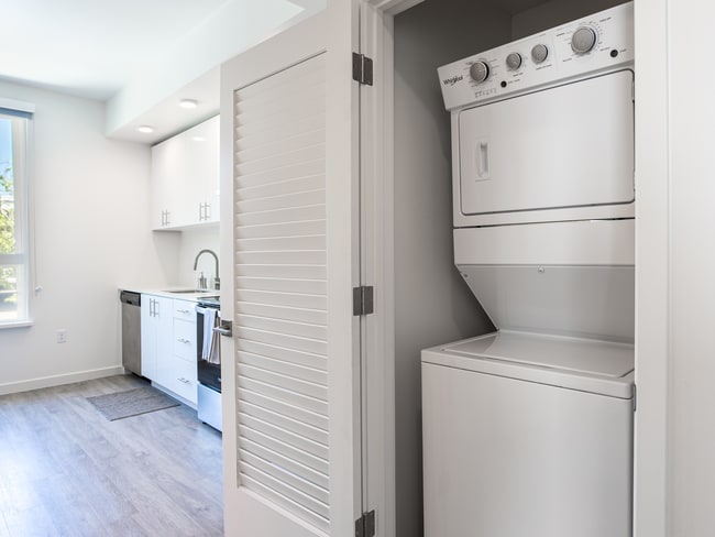 ONYX Midtown Apartments