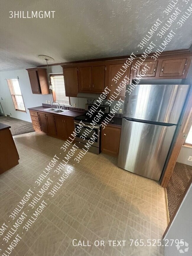 Building Photo - 1226 S Bloomington St Rental