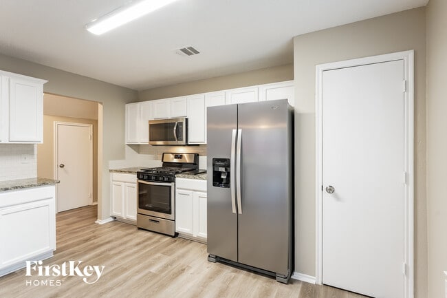 Photo - 1700 Worthington Ln