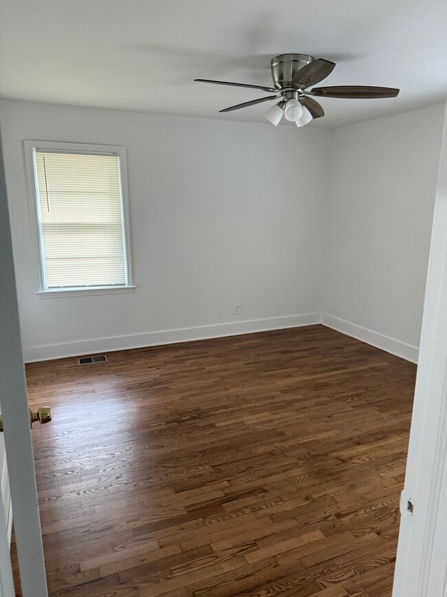 Photo - 717 Sycamore Dr Unit 1