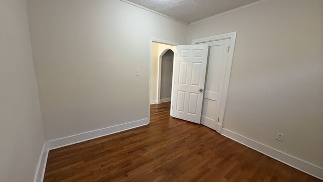 609-611 Mallory