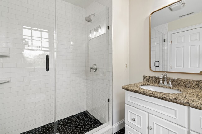 Ejemplo de acabado de baño principal