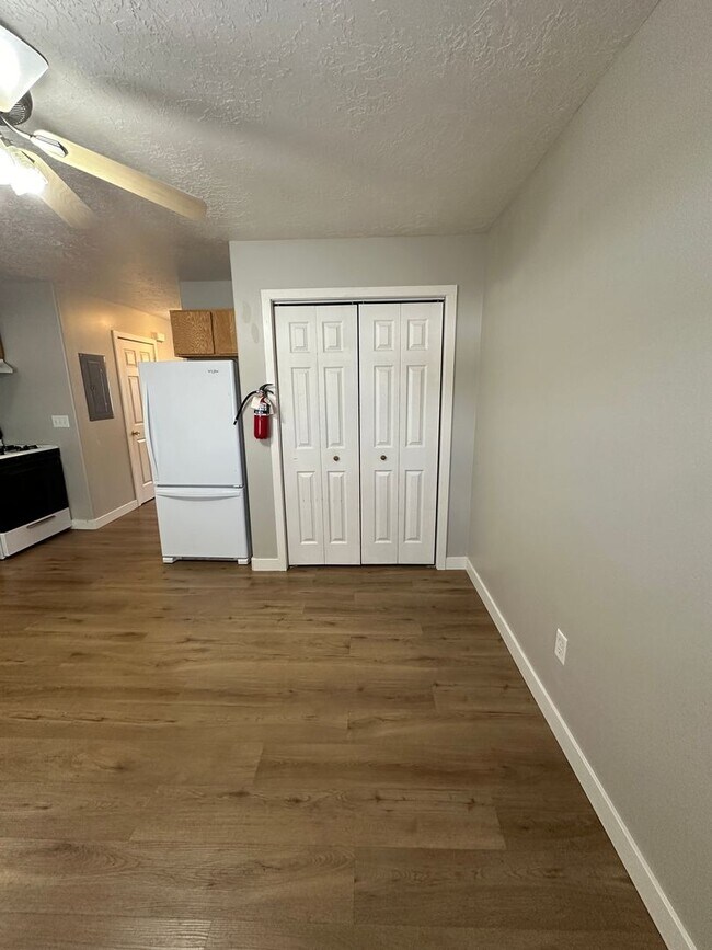 Photo - Cute 2 bed 1.5 bath townhome in the Meadows