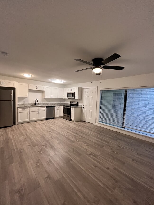 Dream Montrose - 1507 California Street