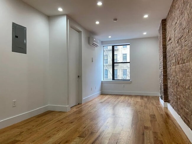 294 Rogers Ave
