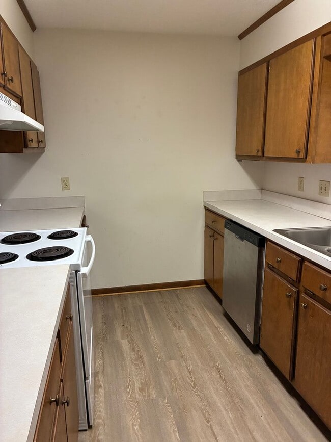 Photo - 507 N Spring St Unit 507 N Spring St Apt. 2
