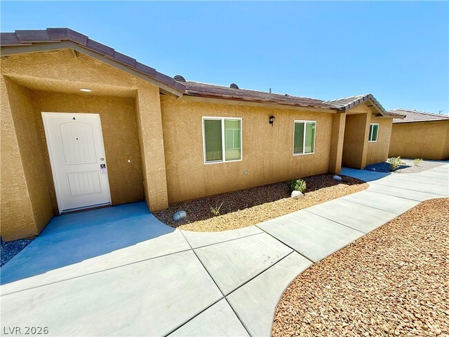 Building Photo - 1081 Quartzite Ave