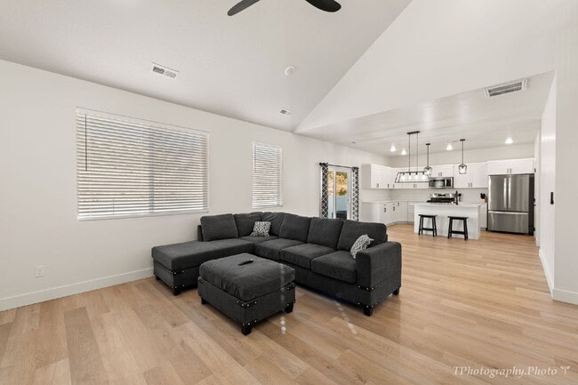 Photo - Females Only - Private Room in a brand new...