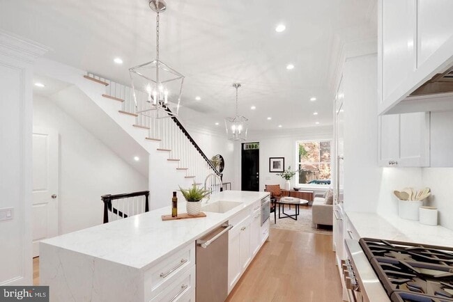 Photo - 1421 27th St NW