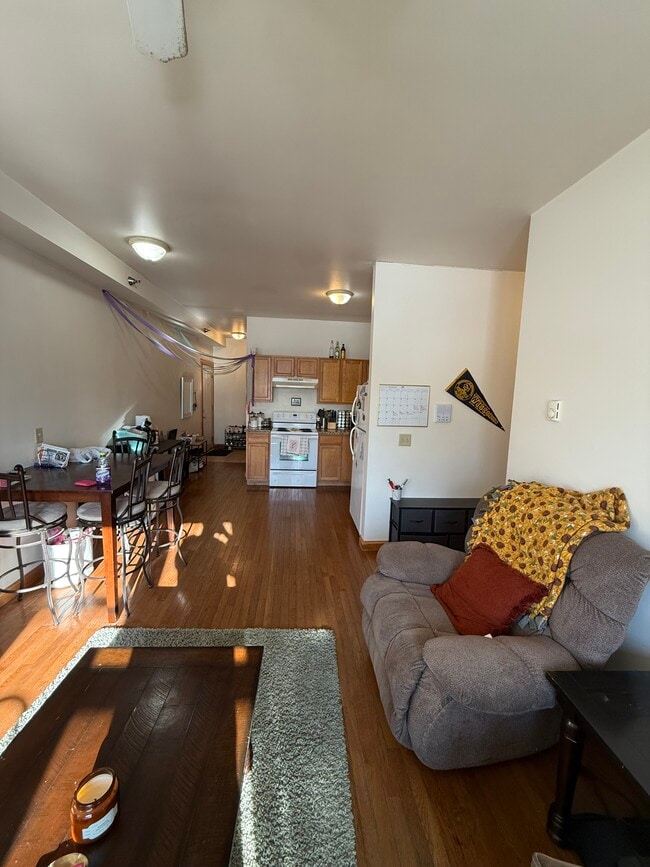 Photo - 624 Water St