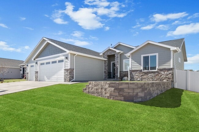 Building Photo - 1202 Phipps Ave