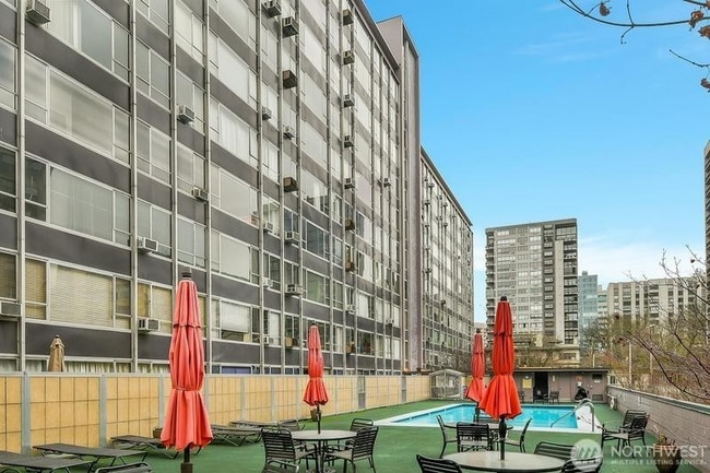 Building Photo - 1221 Minor Ave Unit 602