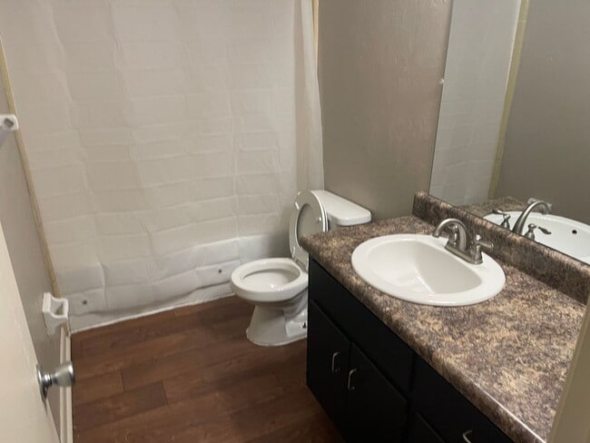 Photo - 2519 Old Bainbridge Rd Unit B