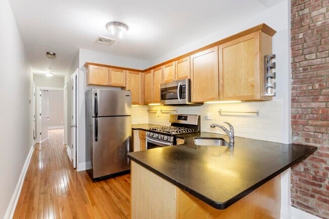 Building Photo - 231 3rd St Unit D Rental