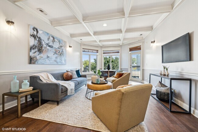 Photo - 1890 N Milwaukee Ave