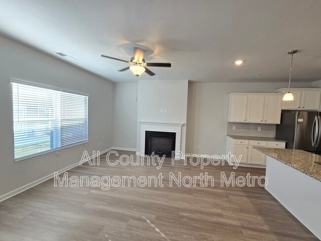 Photo - 438 Lanier Cir