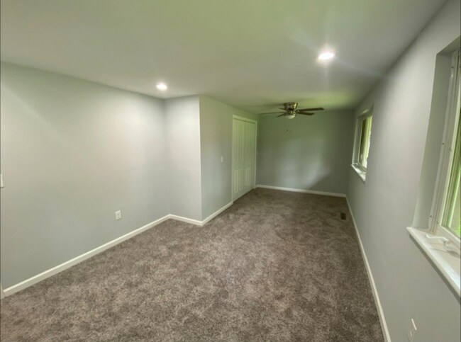 Photo - 11143 Hawk St