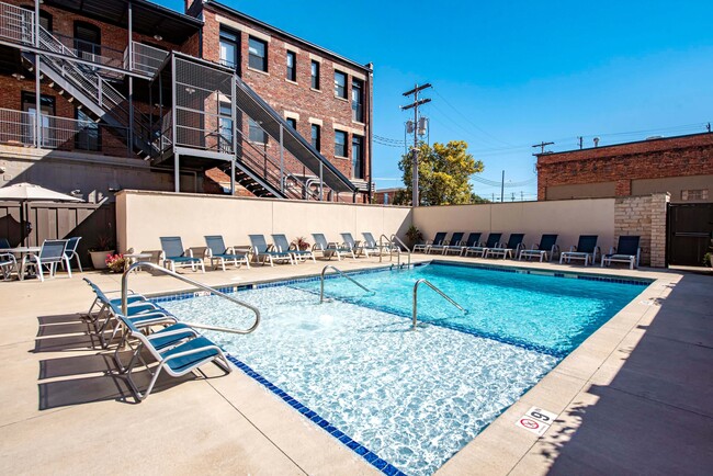 Pool - Normandy Columbus Apartments