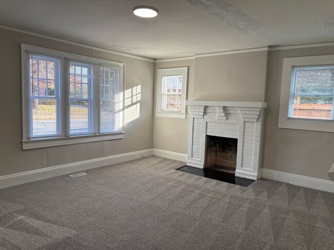 Photo - 2 Bedroom, 1 Bathroom Apartment in Reidsville!