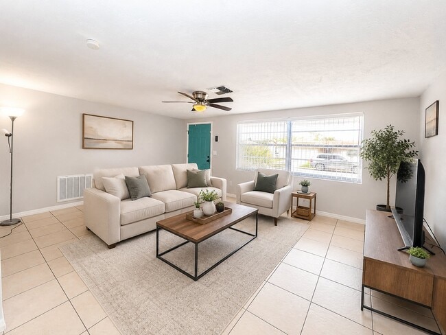 Photo - 7924 Halsey Dr