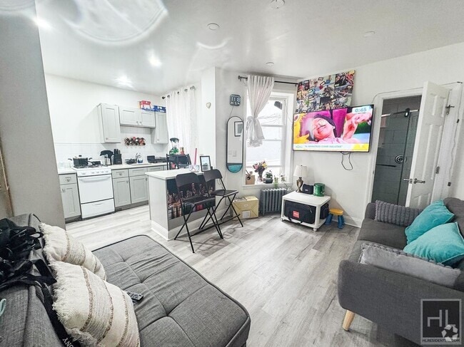 Building Photo - LAWRENCE AVENUE Unit 1 Rental