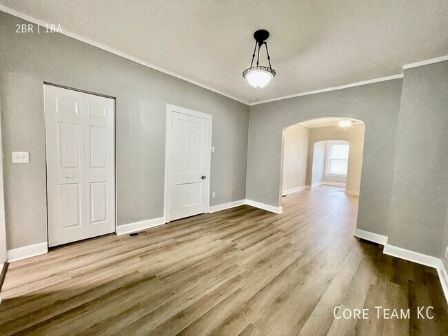 Photo - Large 2 Bed in Strawberry Hill Unit 537