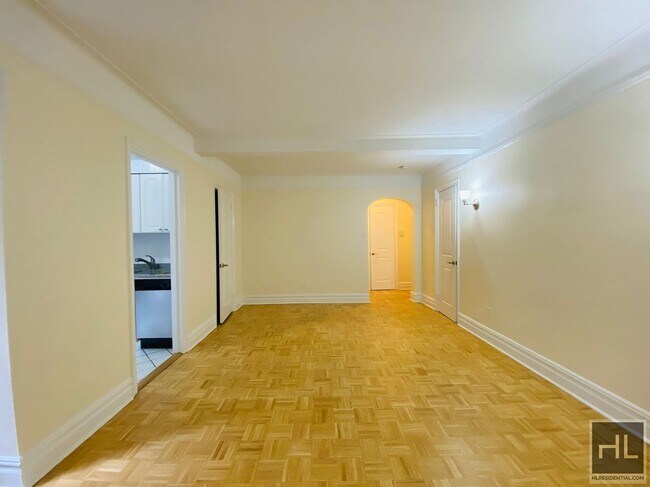 Photo - Christopher Street Unit 2C