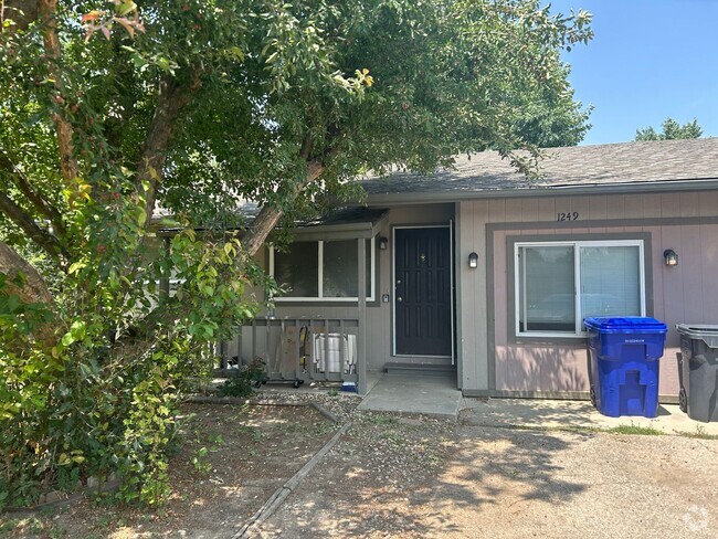 Building Photo - Great Duplex in Loveland Rental