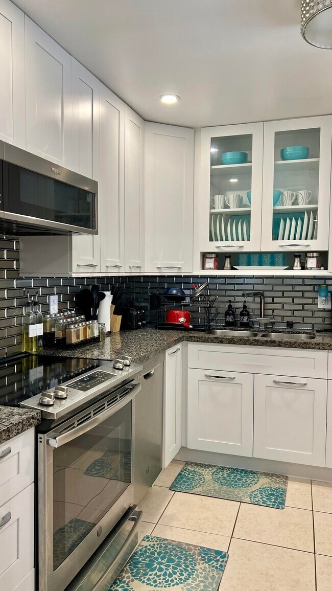 Photo - 140 S Cypress Rd Unit 123